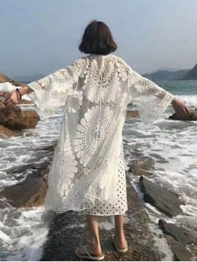 Lace Kimono W/ Flower Pattern